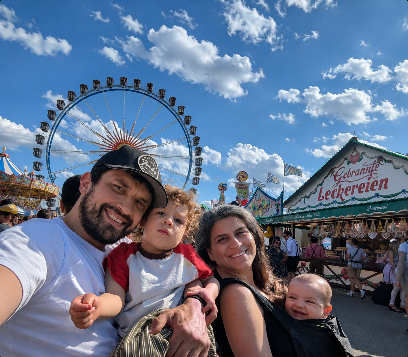 Vinícius with his family at a fair